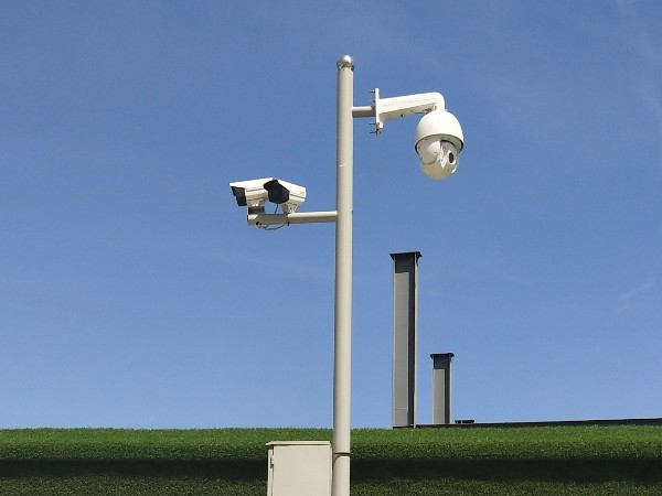 野外條件下，想要安裝無線無網(wǎng)監(jiān)控攝像頭怎么辦？