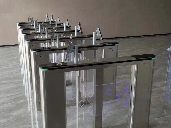 指紋識別門禁系統(tǒng)，提高使用體驗，擁有安全保障！